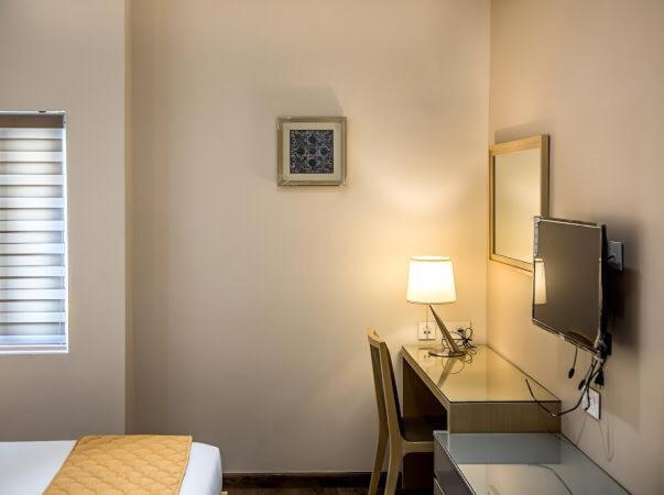 The Mayberry -A Bergamont Group Of Hotels Tiruppur Εξωτερικό φωτογραφία